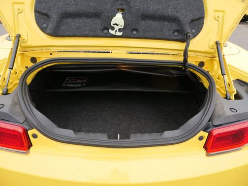 Used 2015 Chevrolet Camaro LT image 14