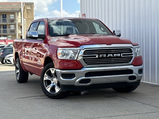 Used 2024 RAM 1500 Laramie AWD/4WD image 2