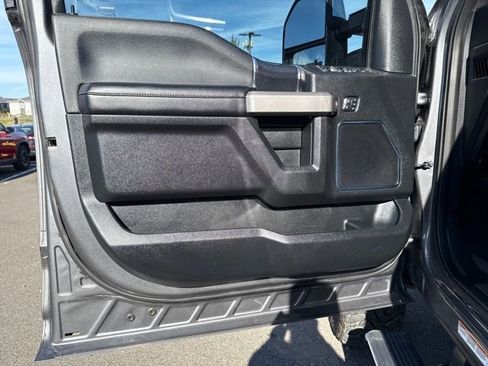 Used 2021 Ford F450 Platinum w/ FX4 Off-Road Package image 19