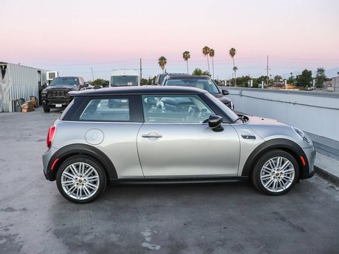 Used 2024 MINI Cooper SE FWD image 13
