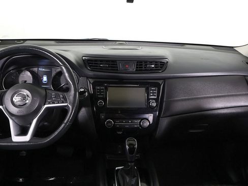 Used 2017 Nissan Rogue SV AWD/4WD image 36