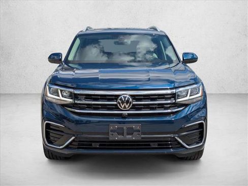 Used 2022 Volkswagen Atlas SEL Premium image 2