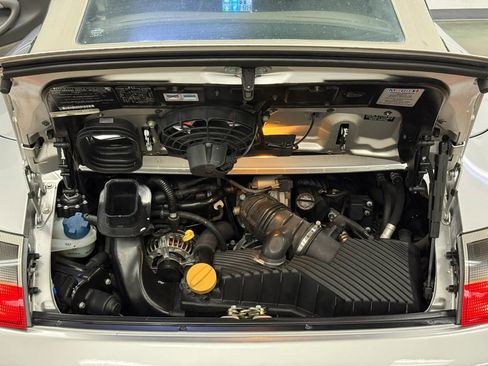 Used 2001 Porsche 911 Cabriolet image 28