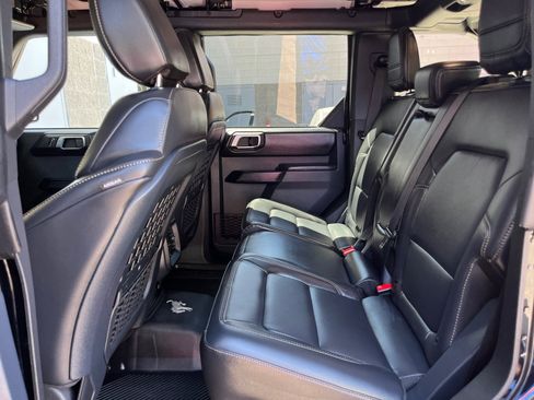 Used 2025 Ford Bronco Badlands AWD/4WD image 25