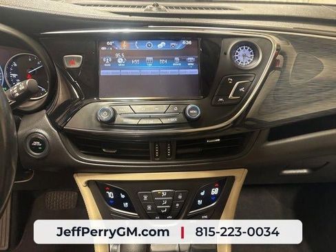 Used 2017 Buick Envision Premium w/ Driver Confidence Package AWD/4WD image 18