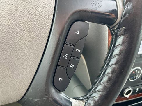 Used 2007 Chevrolet Avalanche LT w/ LT Preferred Equipment Group image 16