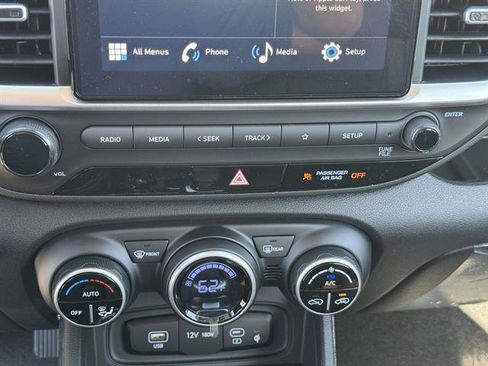New 2026 Hyundai Venue SEL FWD image 18