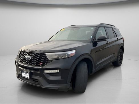 Used 2020 Ford Explorer ST w/ ST Street Pack image 14