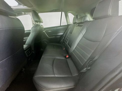 Used 2022 Toyota RAV4 XLE Premium FWD image 29