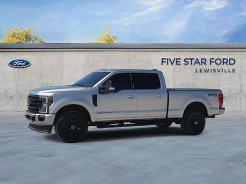 Used 2022 Ford F350 Lariat w/ Black Appearance Package AWD/4WD image 3