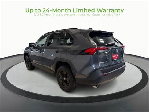 Used 2021 Toyota RAV4 LE AWD/4WD image 5