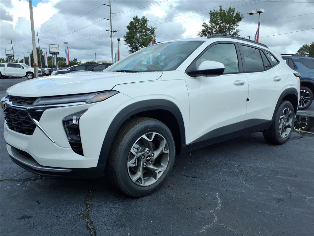 New 2026 Chevrolet Trax LT w/ Driver Confidence Package FWD image 8