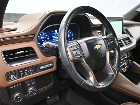 Used 2023 Chevrolet Tahoe High Country RWD image 12