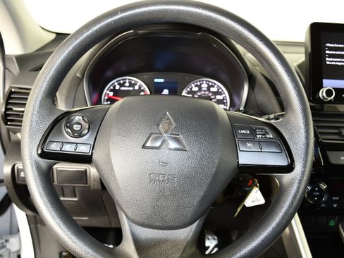 Used 2023 Mitsubishi Eclipse Cross LE AWD/4WD image 19