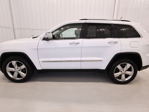 Used 2013 Jeep Grand Cherokee Limited w/ Trailer Tow Group image 6