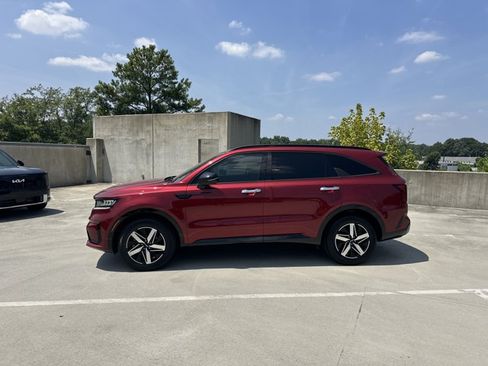 Certified 2023 Kia Sorento S w/ Panoramic Sunroof Package FWD image 9