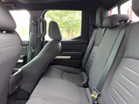 Used 2023 Toyota Tacoma TRD Off-Road w/ Technology Package RWD image 7