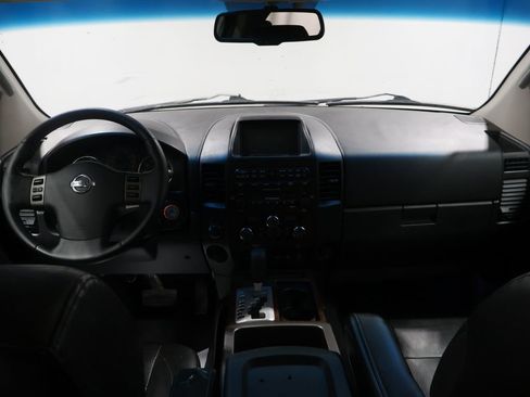 Used 2011 Nissan Titan SL w/ SL Technology Pkg image 17