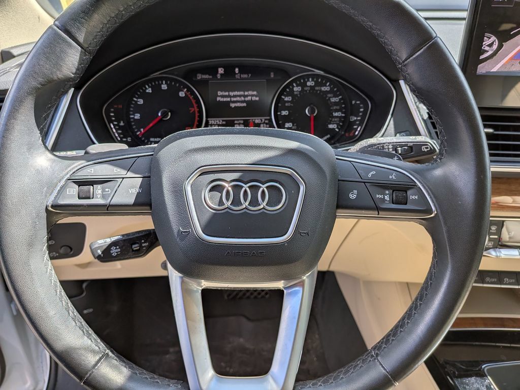 Used 2023 Audi Q5 2.0T Premium w/ Convenience Package AWD/4WD image 16