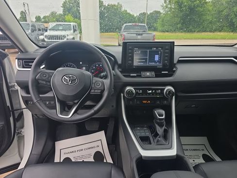 Used 2022 Toyota RAV4 XLE Premium AWD/4WD image 11