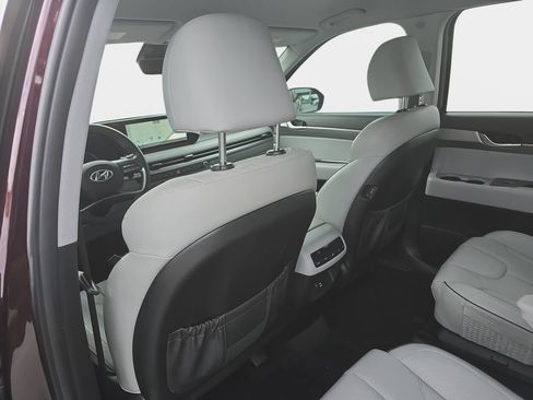 Used 2024 Hyundai Palisade SEL FWD image 12