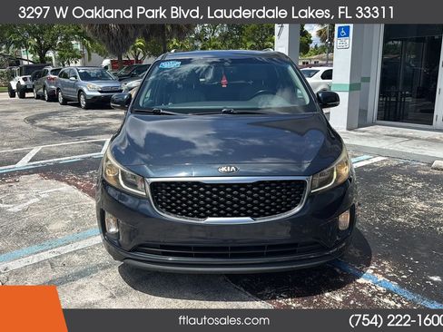Used 2015 Kia Sedona EX FWD image 4
