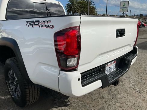 Used 2019 Toyota Tacoma TRD Off-Road w/ TRD Premium Off Road Package image 81