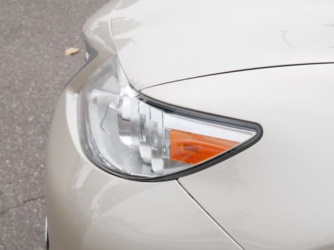 Used 2015 Lexus ES 350 w/ Premium Package FWD image 16