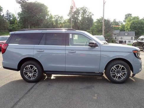 New 2026 Ford Expedition Active AWD/4WD image 9