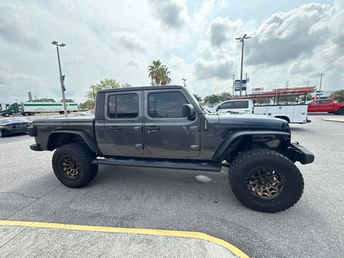 Used 2020 Jeep Gladiator Sport w/ Quick Order Package 24S AWD/4WD image 4