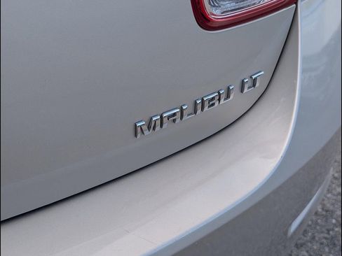 Used 2015 Chevrolet Malibu LT image 24