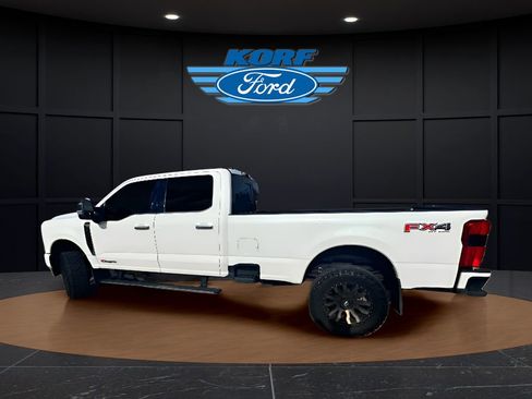 Used 2024 Ford F350 Platinum image 2