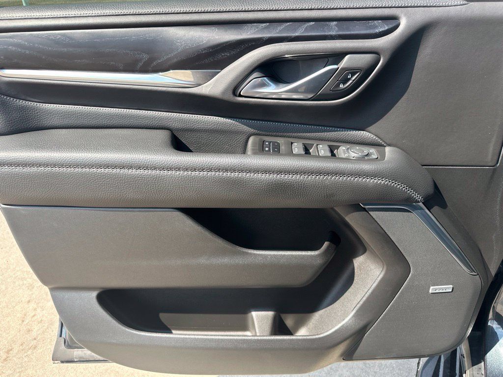Used 2022 GMC Yukon Denali AWD/4WD image 18