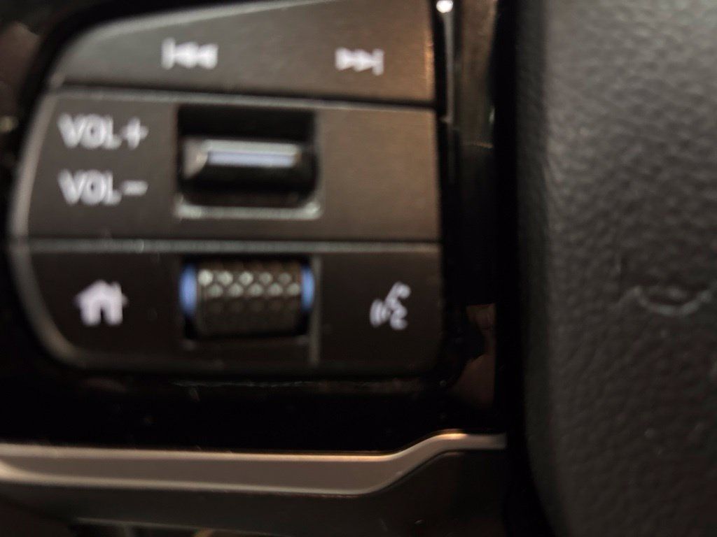 Used 2025 Honda Odyssey EX-L image 19