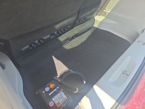 Used 2022 Chrysler Pacifica Limited FWD image 10