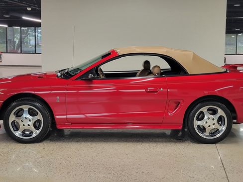 Used 1994 Ford Mustang GT RWD image 21