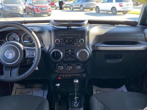 Used 2018 Jeep Wrangler Unlimited Sport S AWD/4WD image 15