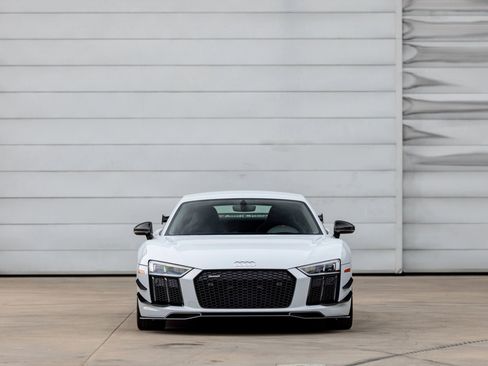 Used 2018 Audi R8 V10 plus AWD/4WD image 3