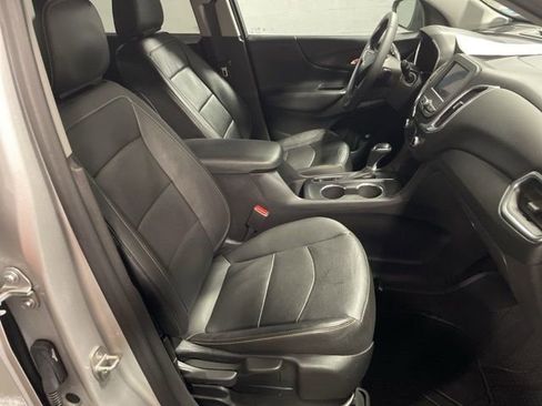 Used 2021 Chevrolet Equinox LT image 47