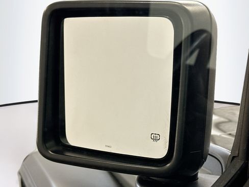 Used 2023 Jeep Wrangler Unlimited w/ Cold Weather Group image 16