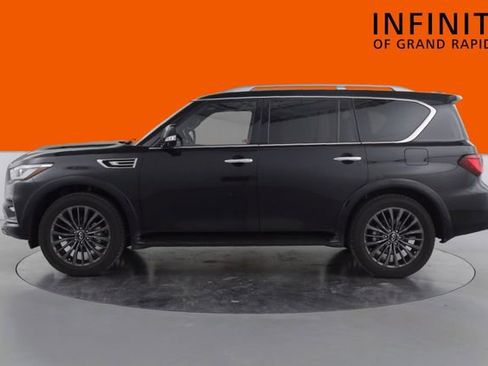 Used 2024 INFINITI QX80 Sensory AWD/4WD image 4