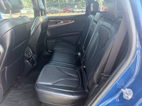 Used 2020 Lincoln Nautilus Reserve AWD/4WD image 30