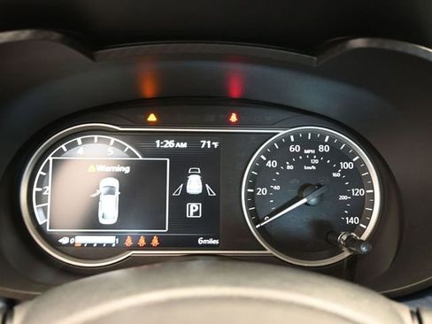 New 2025 Nissan Versa SV w/ Trunk Package image 15