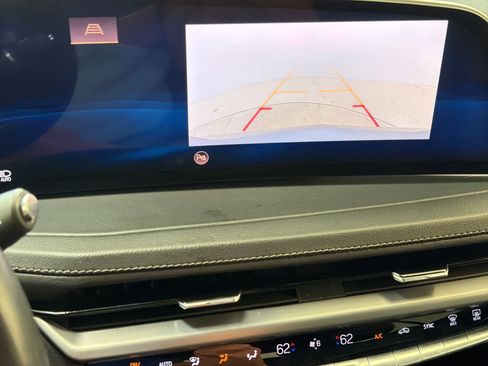 Used 2024 Cadillac XT4 Premium Luxury AWD/4WD image 24