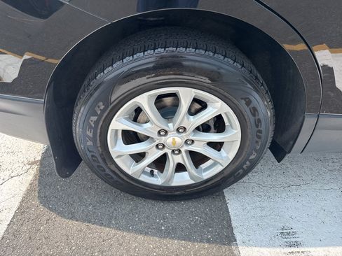 Used 2019 Chevrolet Equinox LT w/ Driver Convenience Package FWD image 10