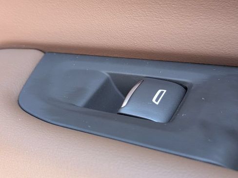 New 2026 Chevrolet Tahoe High Country AWD/4WD image 38