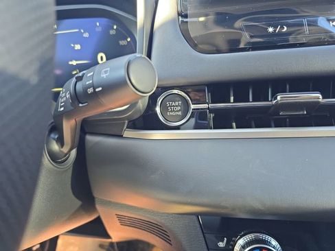 New 2026 Mitsubishi Outlander SE image 23