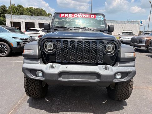 Used 2020 Jeep Gladiator Sport w/ Quick Order Package 24S AWD/4WD image 2