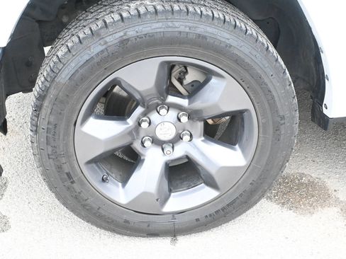 Used 2023 RAM 1500 Lone Star AWD/4WD image 7
