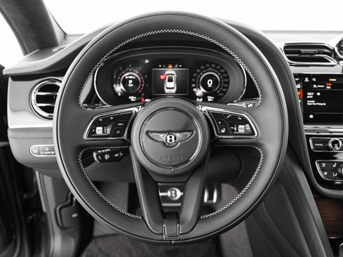 New 2026 Bentley Bentayga AWD/4WD image 10